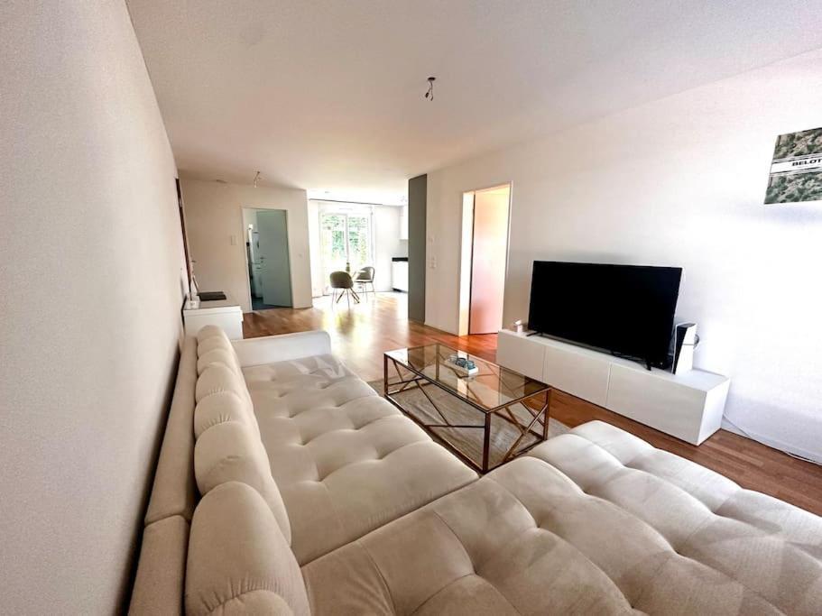 Moderne Wohnung Am Flughafen Opfikon-Glattbrugg 外观 照片